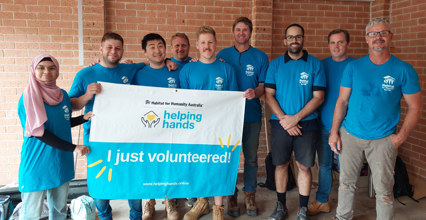 Icon employees volunteering with Community 2Day