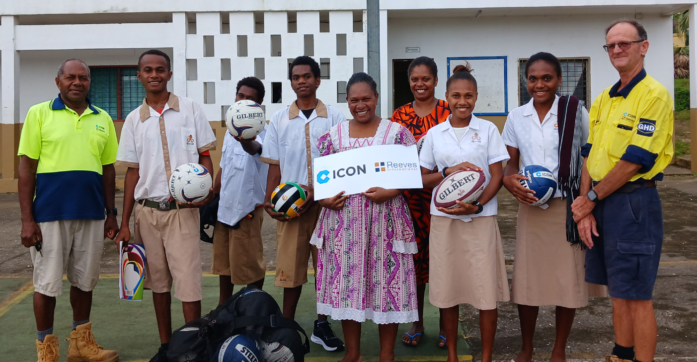 Icon employees volunteering with Community 2Day